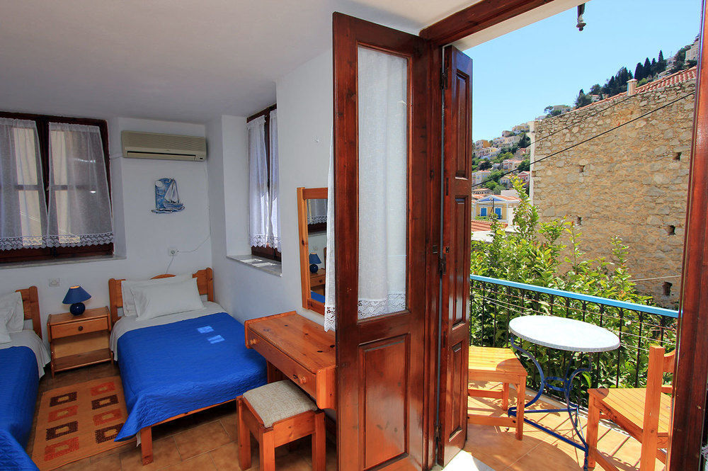 Symi Center Hotel Exterior photo
